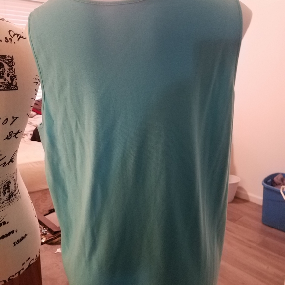 Tank top - Picture 2 of 3